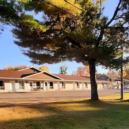 Motel Bonsoir Жолиет Екстериор снимка