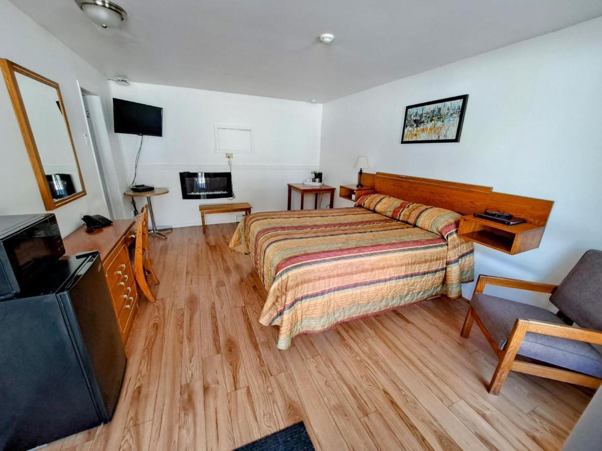Motel Bonsoir Жолиет Екстериор снимка