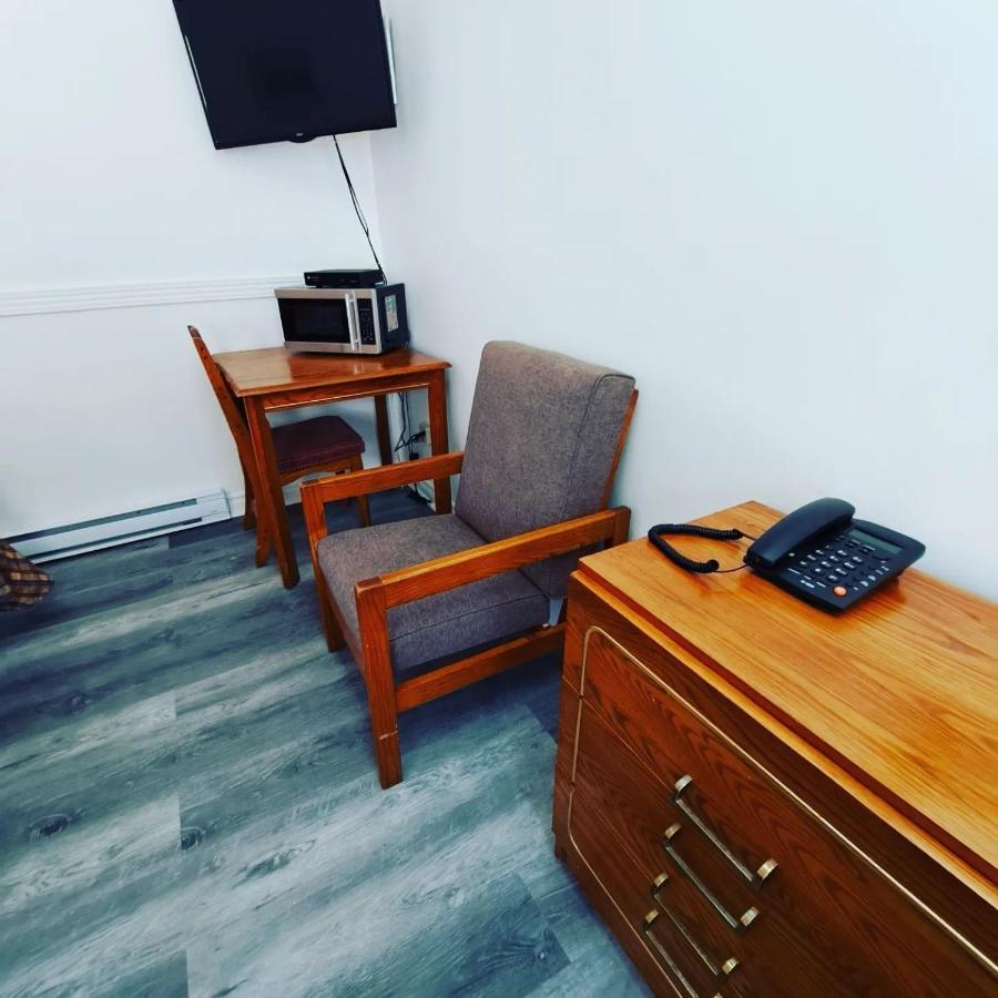 Motel Bonsoir Жолиет Екстериор снимка
